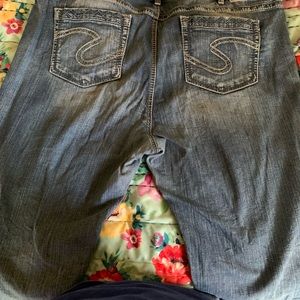 Silver Jeans 24W x 33